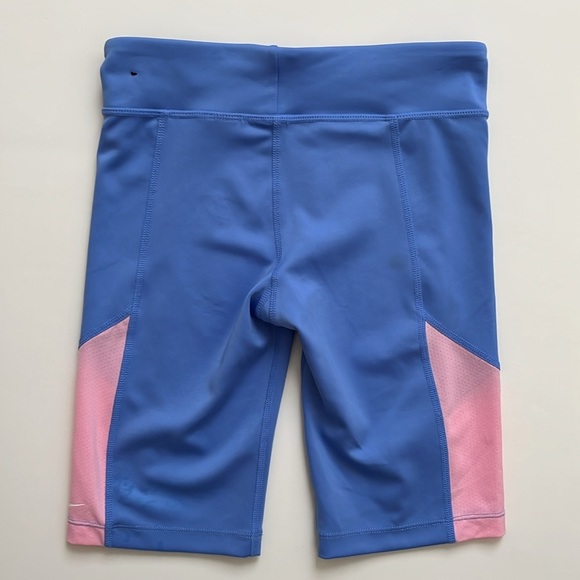 NWOT Girls Nike Dri-Fit Size Medium Blue & Pink Tight Fit Bike Shorts - Picture 3 of 6